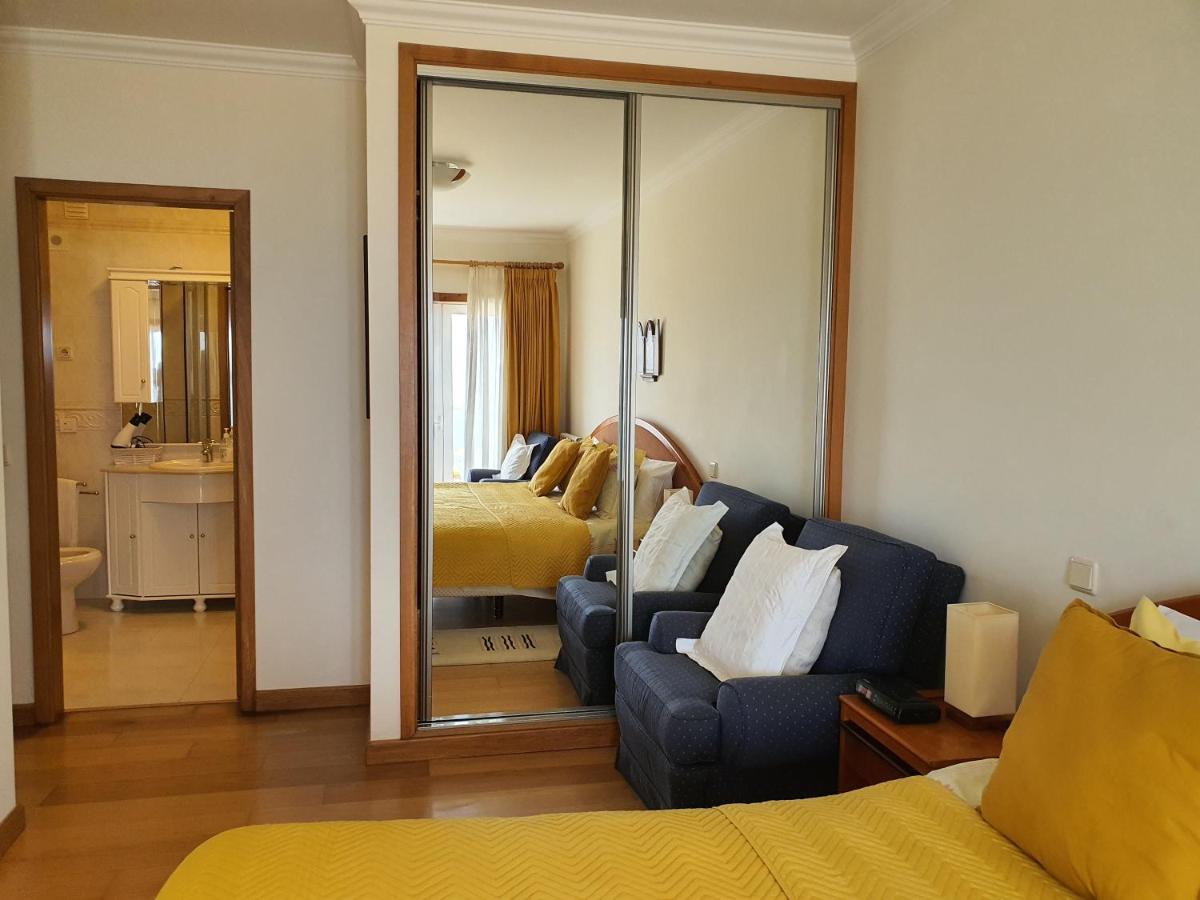 Nazare Apartamento Em Frente Ao Mar Bagian luar foto
