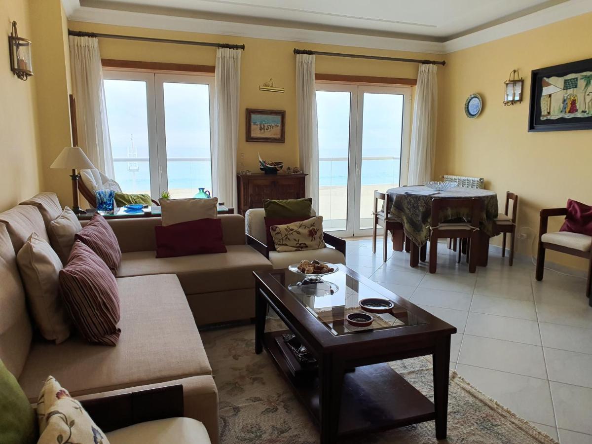 Nazare Apartamento Em Frente Ao Mar Bagian luar foto